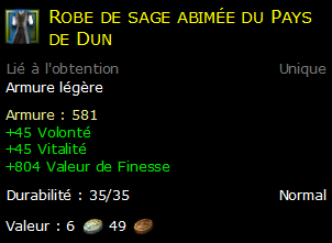 Robe de sage abimée du Pays de Dun